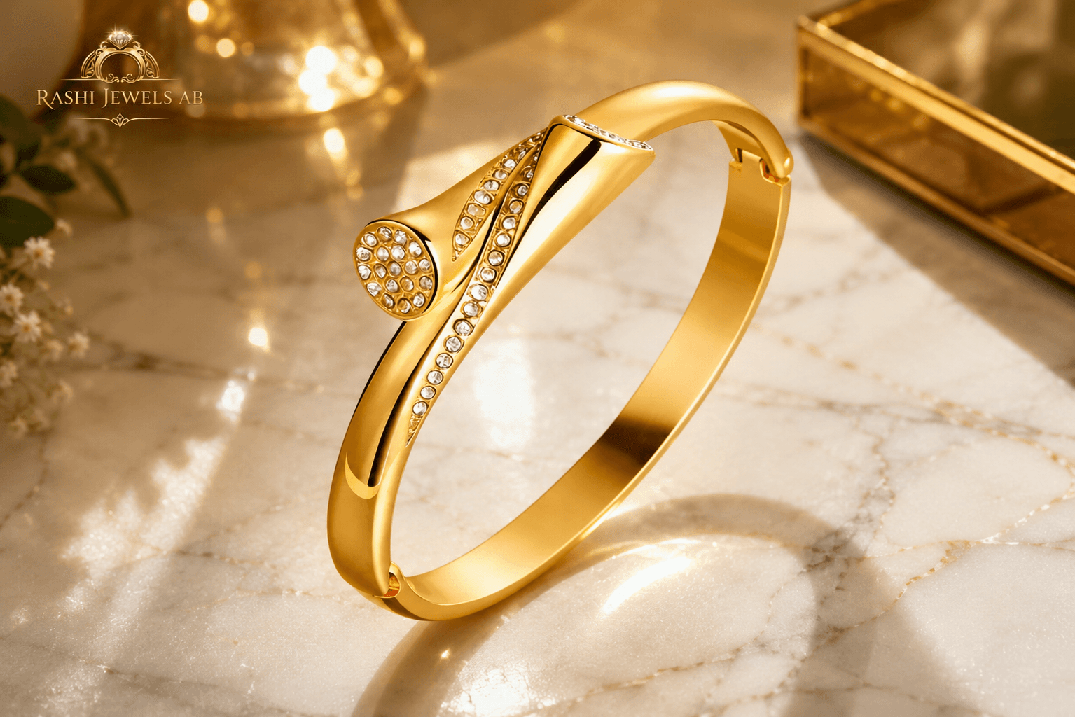 Heart Shape Gold Bangle — image 1